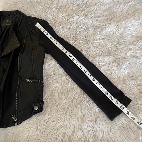 Black | Faux Leather | Jacket - Picture 8 of 14